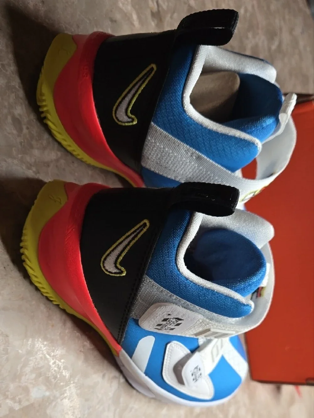 Nike breathable blue
